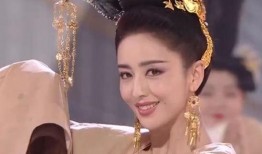 穿古装的吃瓜网红,网红新潮流